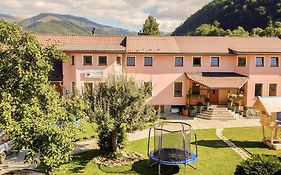 Villa Dumbierka - B&B, Wellness, Brewery, Ebikes